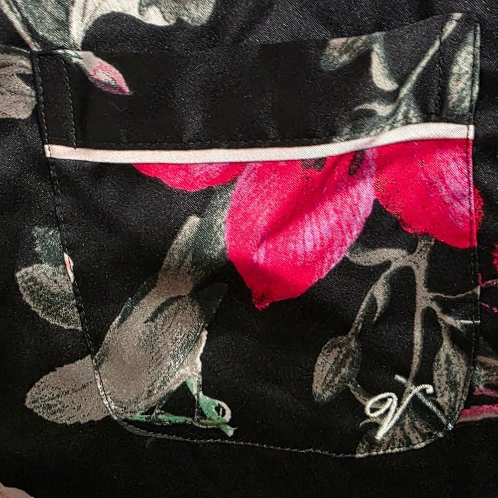 Victoria's Secret Black Pink Floral Silky Pajama Top Monogram Pocket Medium‎